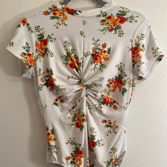 👜Ivory Floral Print Soft Bodysuit - Picture 3 of 9